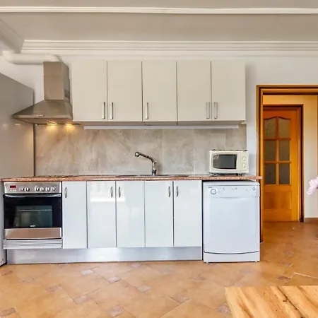 Willa Costacabana - Donna